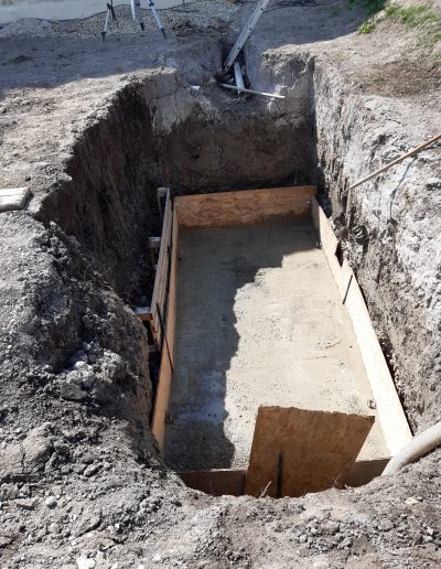 Dalle béton pour pose d'une micro-station d'épuration