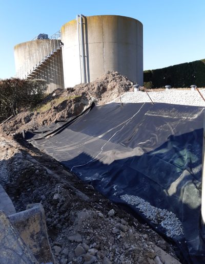 Station d'épuration de Cléon d'"Andran : mise en place de la membrane étanche