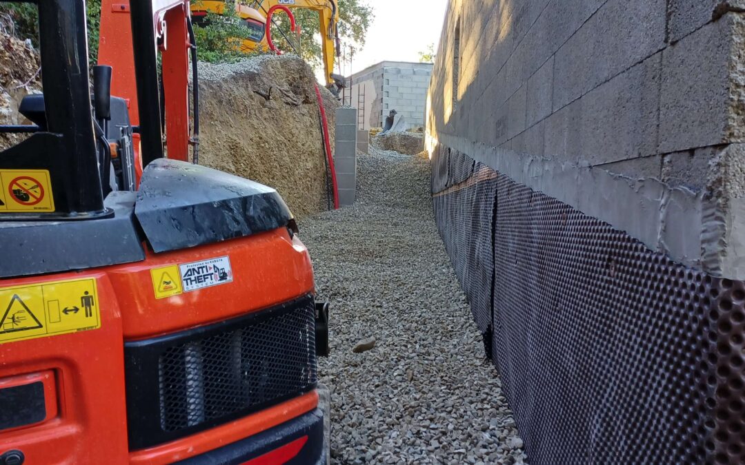 Drainage avec gravier sur un chantier à Candiac dans la Drôme