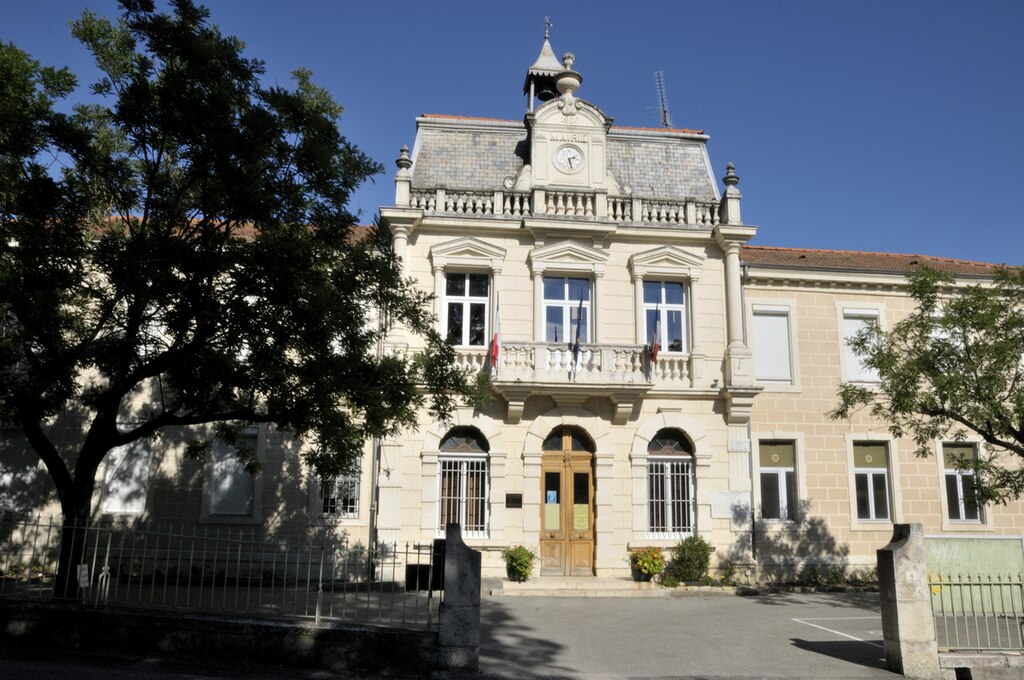 Mairie de LA Bégude de Mazenc, près de Montélimar dans le sud de la Drôme.