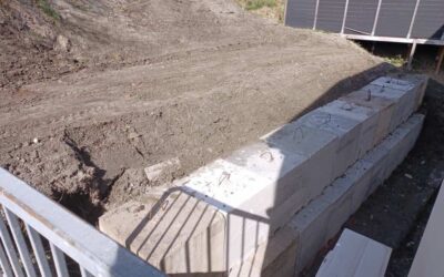 Mur de soutènement en blocs de béton : sécurisez votre terrain près de Montélimar