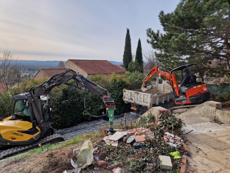 Chantier de terrassement pour une maison près de Montélimar - Sud Drôme