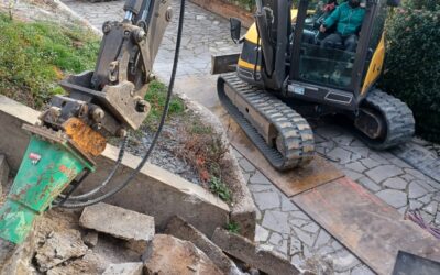 Chantier de démolition d&rsquo;un escalier extérieur près de Montélimar